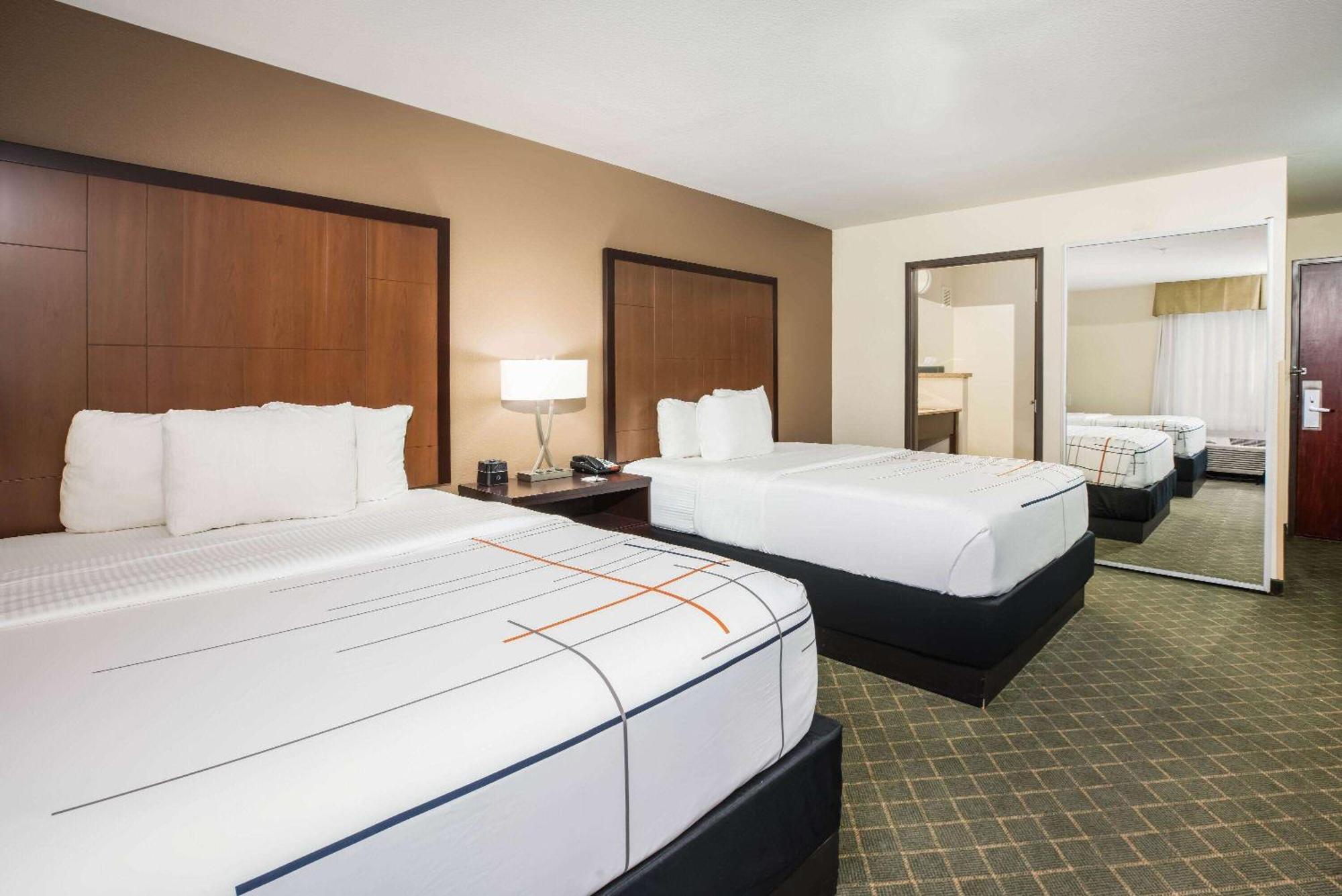 La Quinta By Wyndham Portland Airport Hotel Ngoại thất bức ảnh