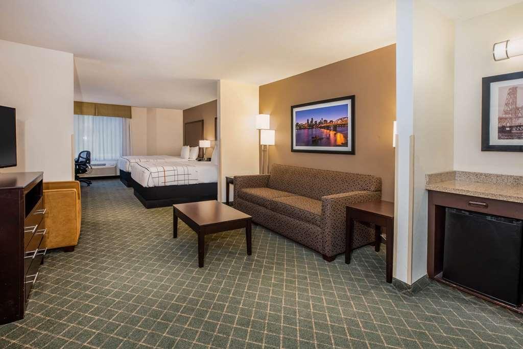 La Quinta By Wyndham Portland Airport Hotel Phòng bức ảnh