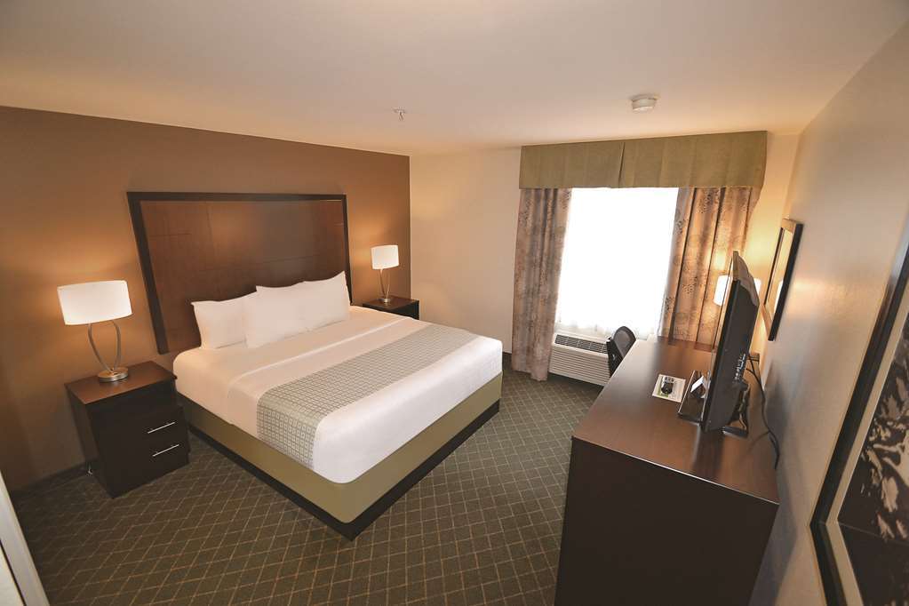 La Quinta By Wyndham Portland Airport Hotel Phòng bức ảnh