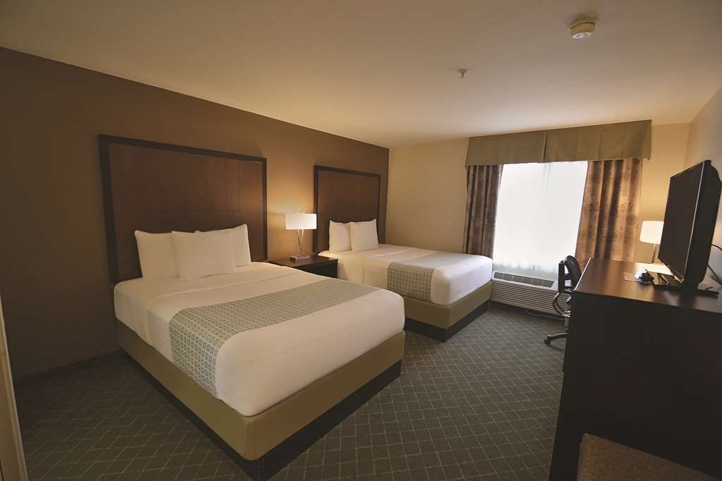 La Quinta By Wyndham Portland Airport Hotel Phòng bức ảnh
