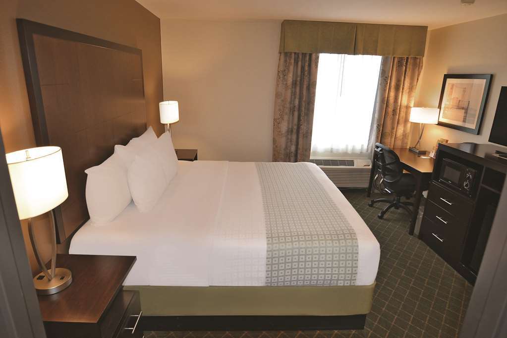 La Quinta By Wyndham Portland Airport Hotel Phòng bức ảnh